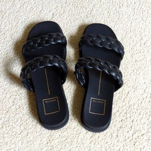 Never worn Dolce Vita sandals sz 6.5